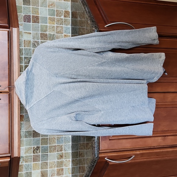 Gray Jacket - Picture 4 of 4